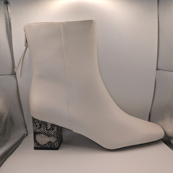 French Connection Women's Tess Zip Elegant White Ankle Boots with Snakeskin Heel - Picture 5 of 8